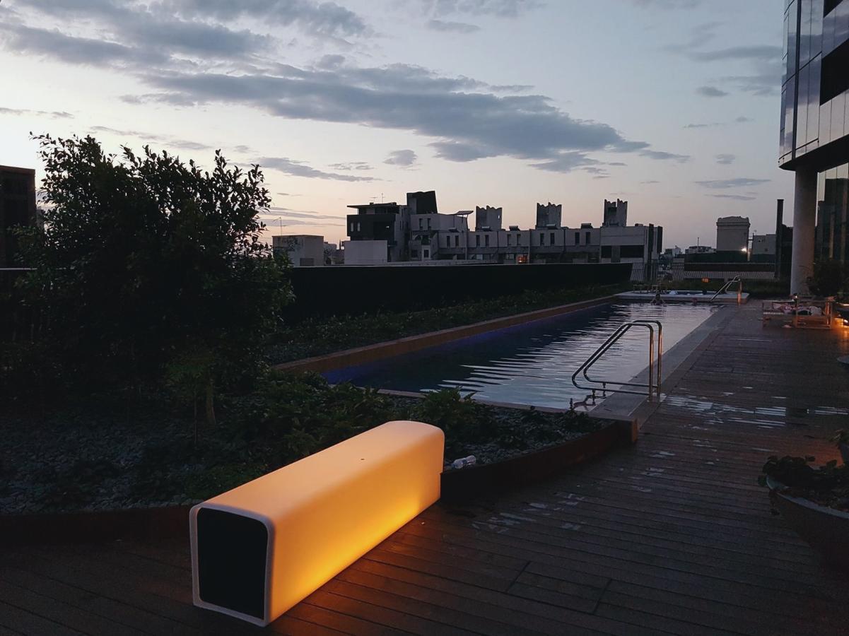 Luxury Cbd - Pool, Gym And Spa Мелбърн Екстериор снимка