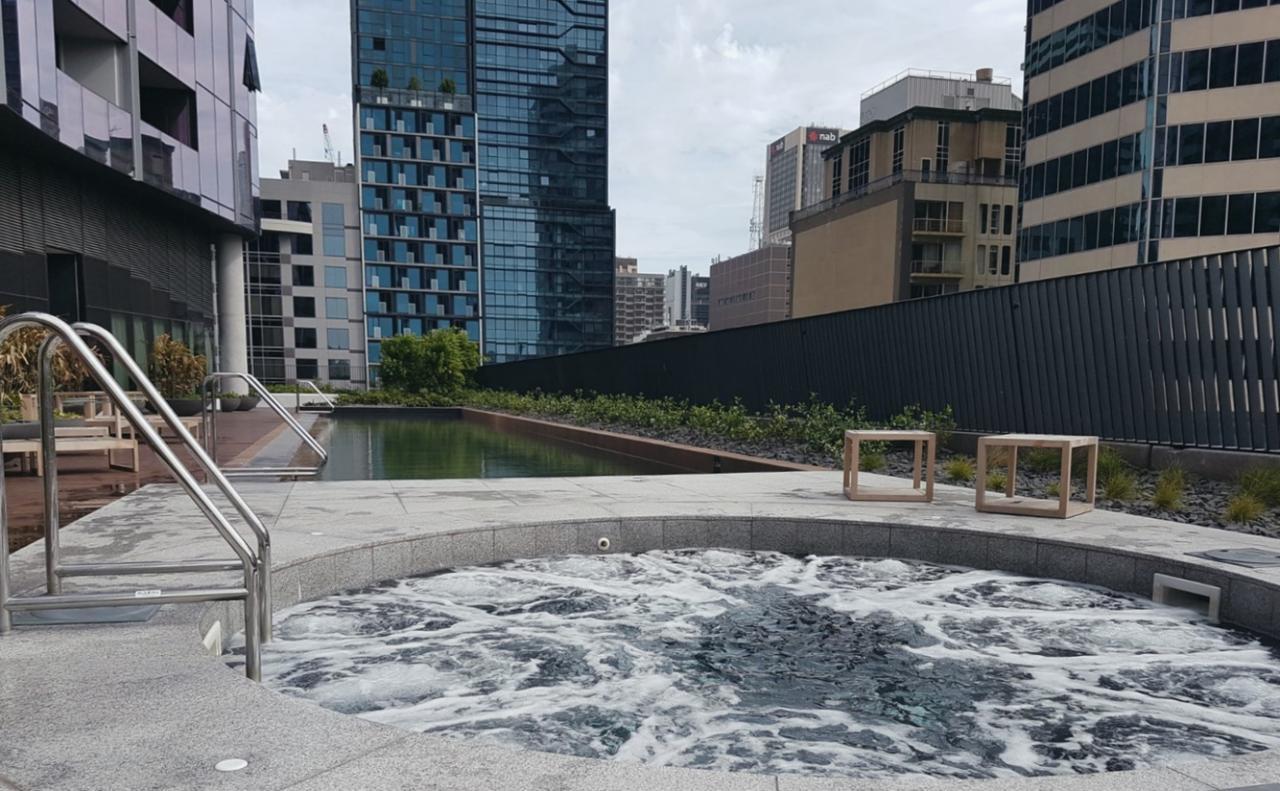 Luxury Cbd - Pool, Gym And Spa Мелбърн Екстериор снимка
